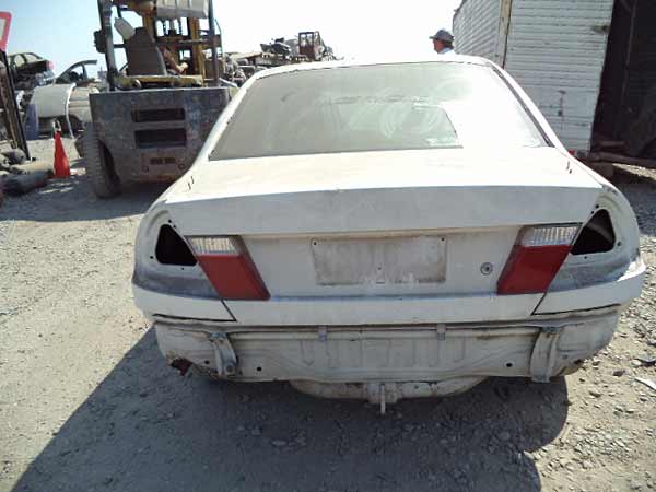  Mitsubishi LANCER 2000    EN DESARME