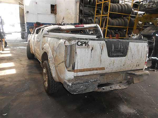  Nissan NAVARA 2010    EN DESARME