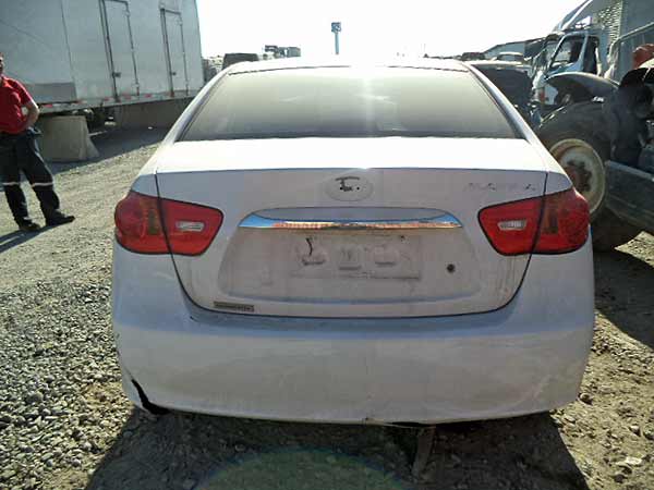  Hyundai ELANTRA 2011    EN DESARME