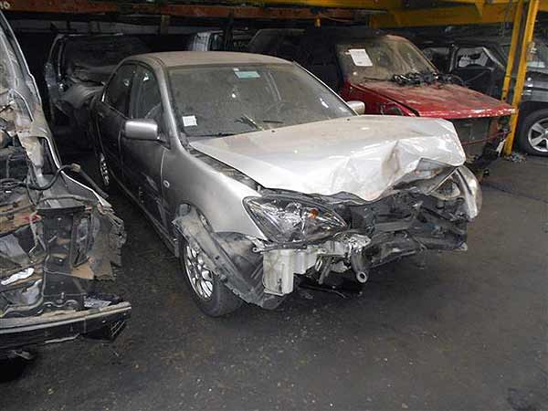 CIGUEñAL Mitsubishi LANCER 2004  USADO  EN DESARME