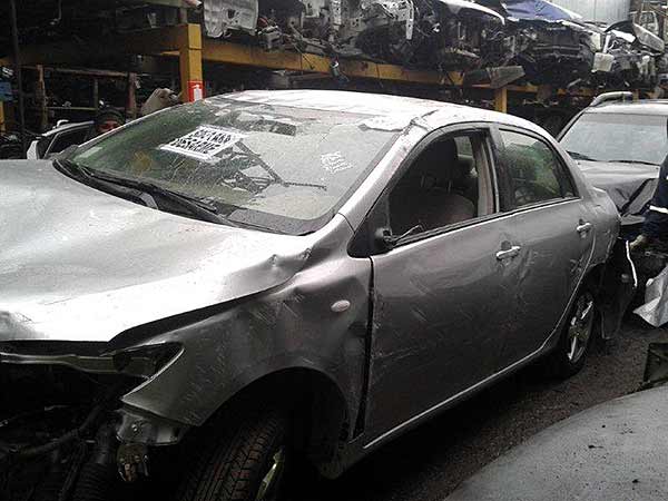  Toyota COROLLA 2011    EN DESARME