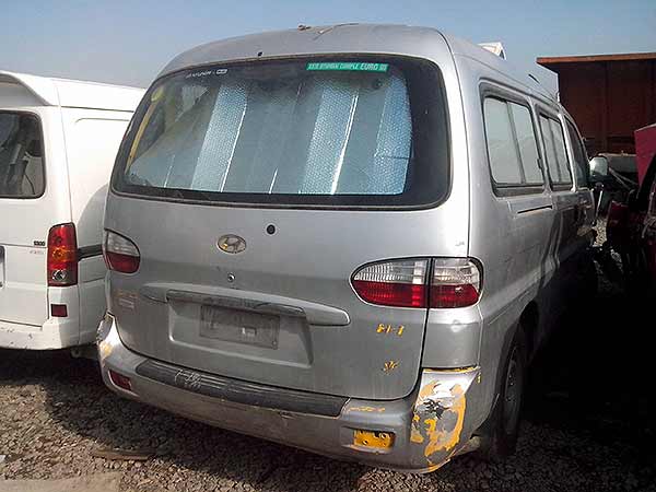 FOCO Hyundai H1 2008  USADO  EN DESARME