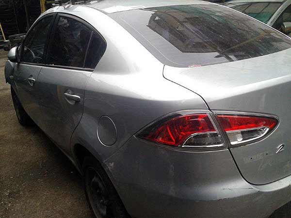  Mazda 2 2011    EN DESARME