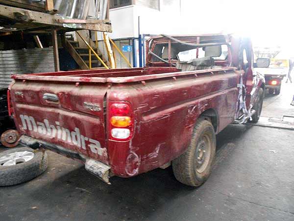  Mahindra PICK UP 2012    EN DESARME