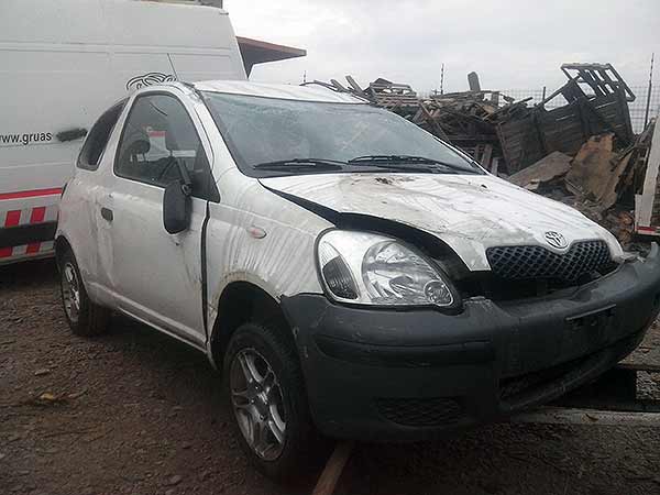  Toyota YARIS 2004    EN DESARME