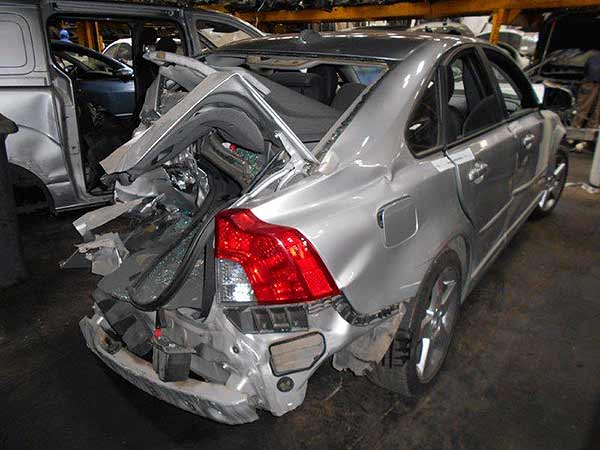EJE Volvo S40 2012  USADO  EN DESARME