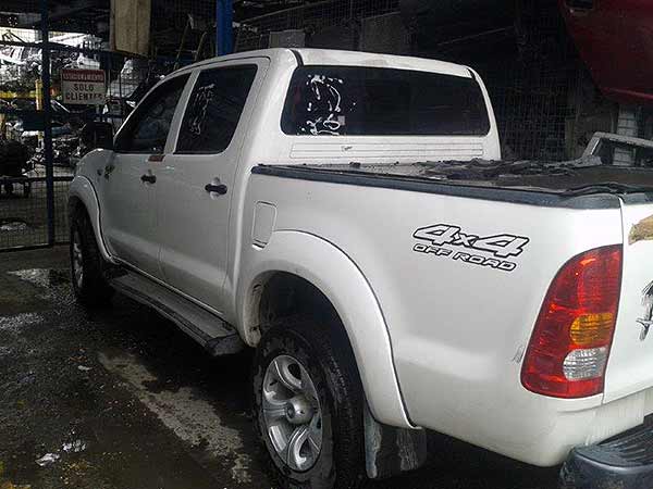  Toyota HILUX 2011    EN DESARME
