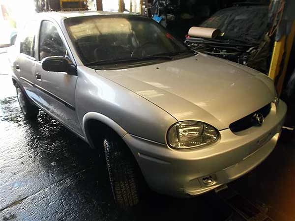 Chevrolet CORSA 2004    EN DESARME
