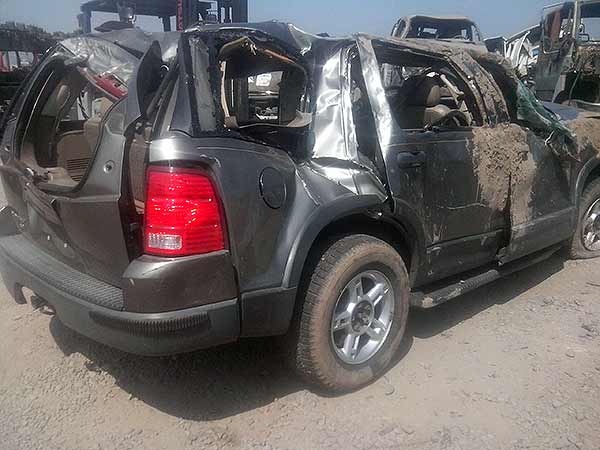  Ford EXPLORER 2003    EN DESARME