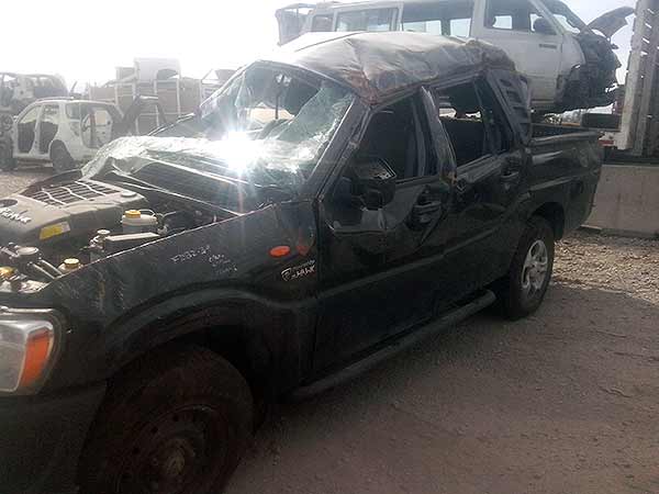 RIEL INYECCIóN Mahindra PICK UP 2013  USADO  EN DESARME