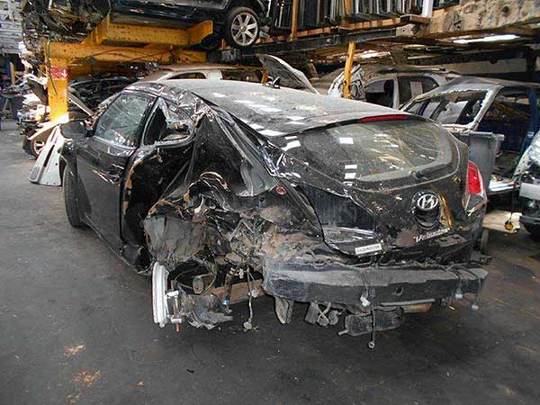  Hyundai VELOSTER 2013    EN DESARME