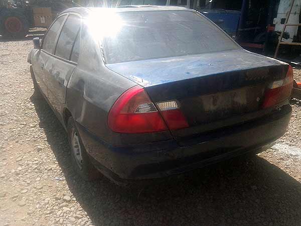  Mitsubishi LANCER 1998    EN DESARME