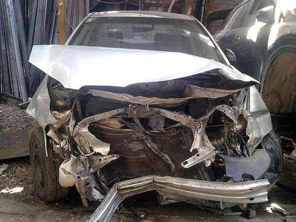 PARACHOQUES Toyota COROLLA 2005  USADO  EN DESARME