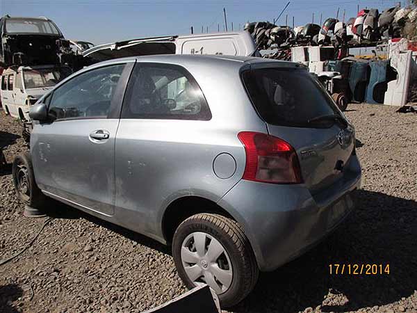  Toyota YARIS 2006    EN DESARME