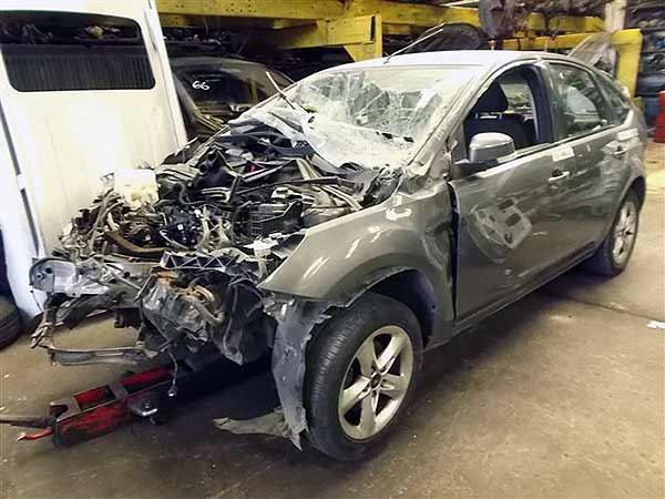  Ford FOCUS 2012    EN DESARME