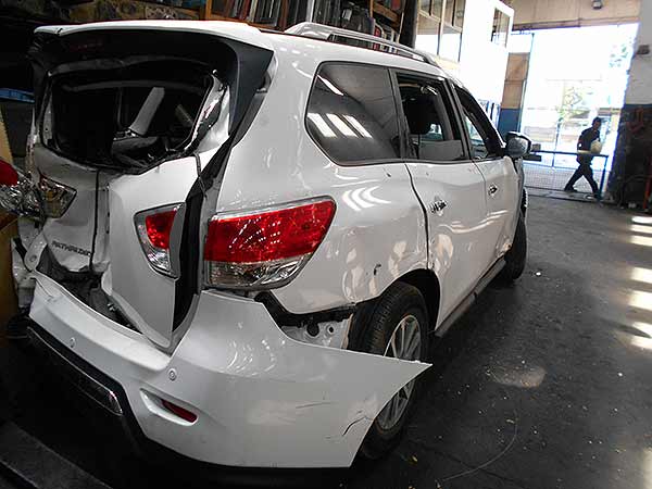  Nissan PATHFINDER 2014    EN DESARME