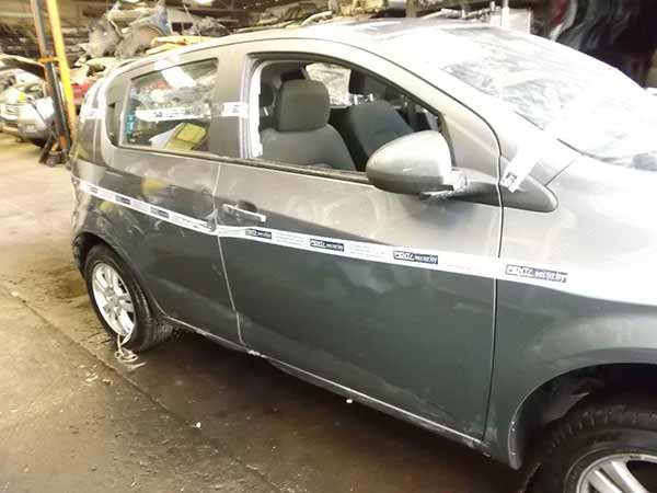  Chevrolet SONIC 2005    EN DESARME