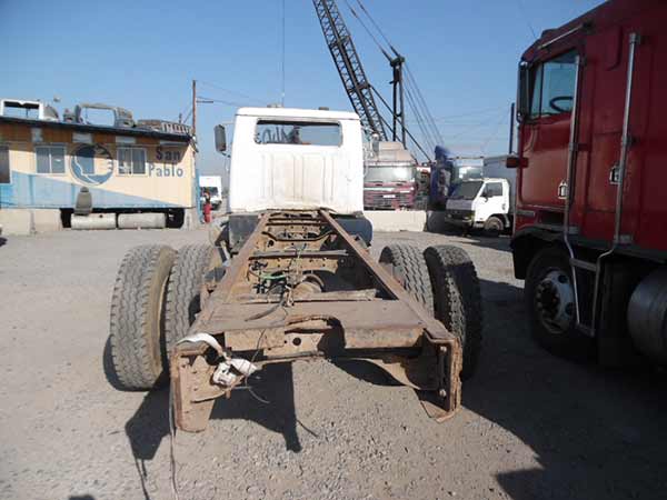 EJE International 4700 1998  USADO  EN DESARME