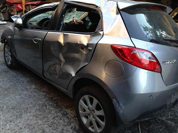  Mazda 2V 2012    EN DESARME