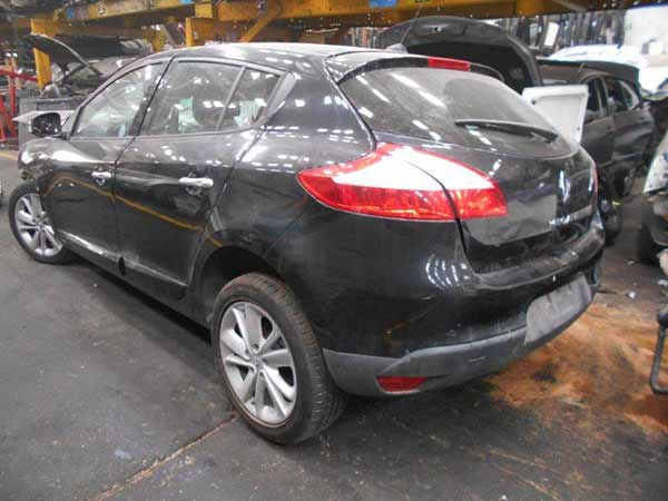 FOCO Renault MEGANE 2013  USADO  EN DESARME