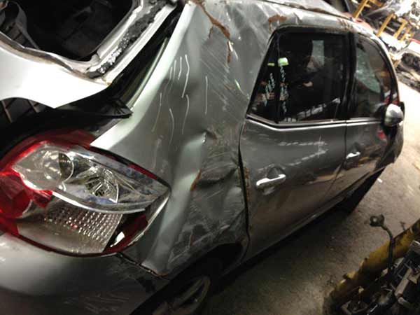  Toyota AURIS 2011    EN DESARME