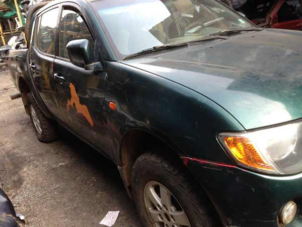  Mitsubishi L200 2008    EN DESARME
