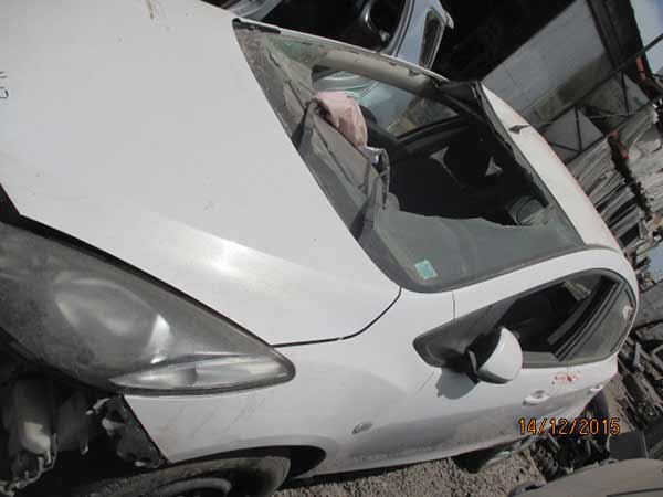 PUERTA Mazda 2 2009  USADA  EN DESARME