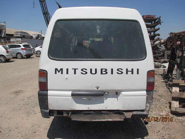 CARROCERíA PARA CAMIóN Mitsubishi L300 2013  USADA  EN DESARME