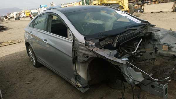  Hyundai SONATA 2011    EN DESARME