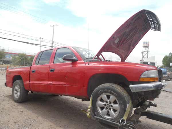  Dodge DAKOTA  2003    EN DESARME