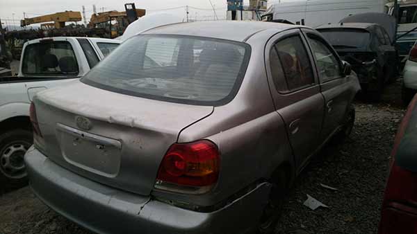  Toyota YARIS 2004    EN DESARME