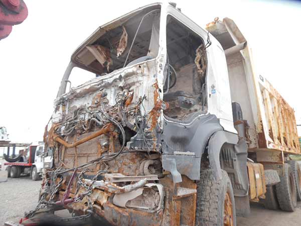 ESTANQUE DE PETROLEO Hino HD700 2012  USADO  EN DESARME