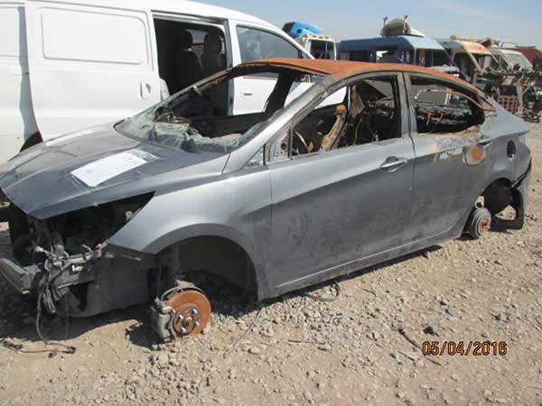  Hyundai ACCENT 2011    EN DESARME