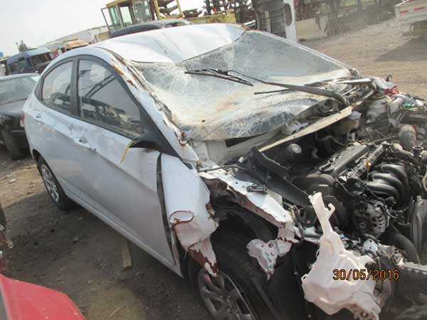  Hyundai ACCENT 2013    EN DESARME