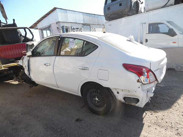  Nissan VERSA 2016    EN DESARME