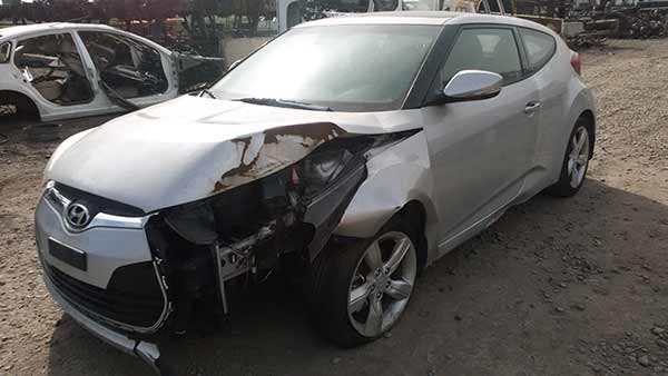 Hyundai VELOSTER 2014    EN DESARME
