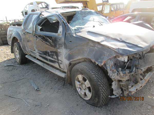  Nissan NAVARA 2011    EN DESARME
