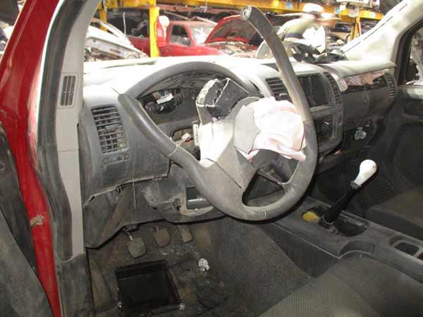  Nissan NAVARA 2015    EN DESARME