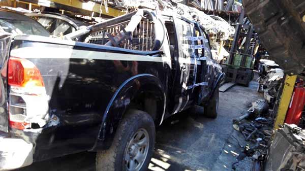 FOCO Toyota HILUX 2013  USADO  EN DESARME