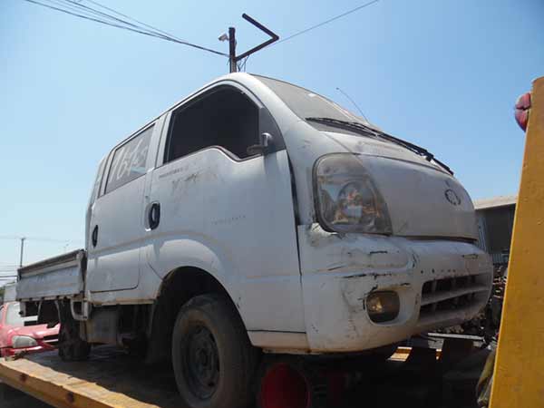  Kia FRONTIER 2006    EN DESARME