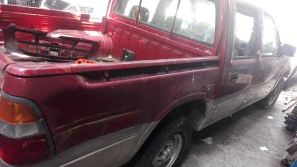  Chevrolet LUV 2000    EN DESARME