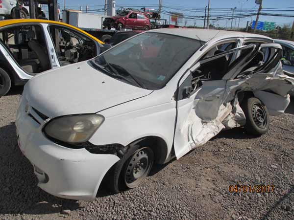  Toyota YARIS 2005    EN DESARME
