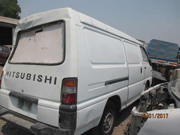 MAZA Mitsubishi L200 2011  USADO  EN DESARME