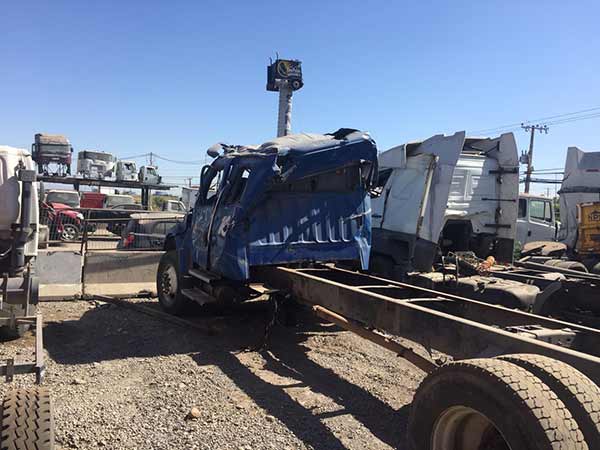  Freightliner M2 2010    EN DESARME