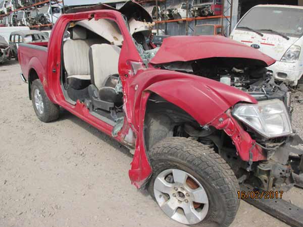  Nissan NAVARA 2014    EN DESARME