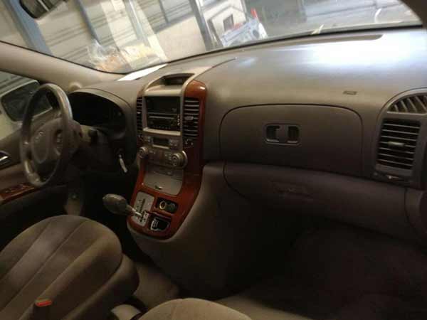  Kia GRAND CARNIVAL 2007    EN DESARME
