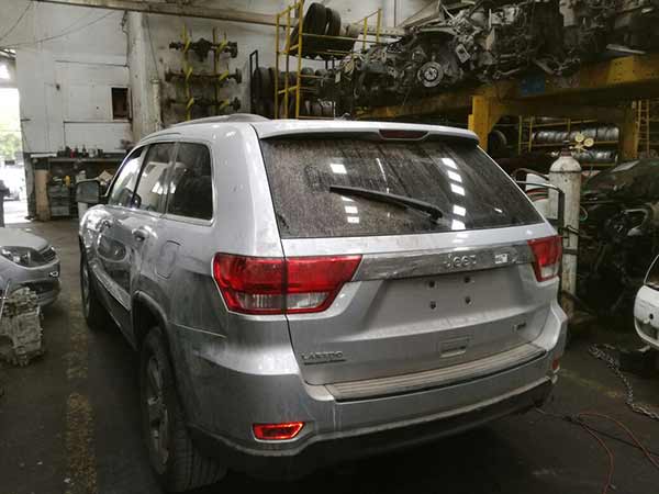 EJE Jeep GRAND CHEROKEE 2012  USADO  EN DESARME