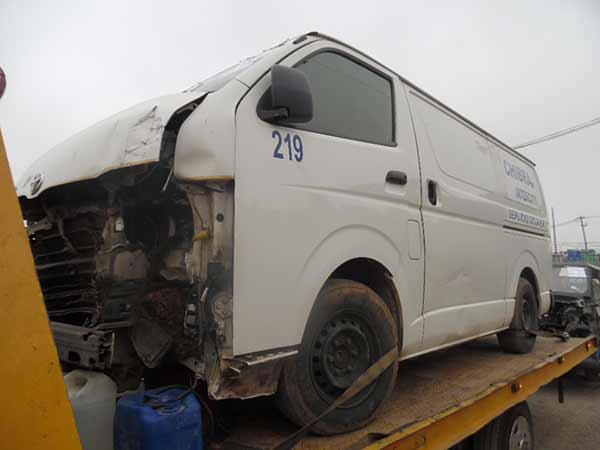  Toyota HIACE 2014    EN DESARME