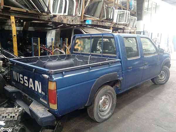  Nissan D21 2000    EN DESARME
