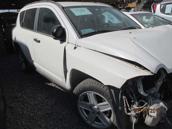FOCO Jeep COMPASS 2007  USADO  EN DESARME